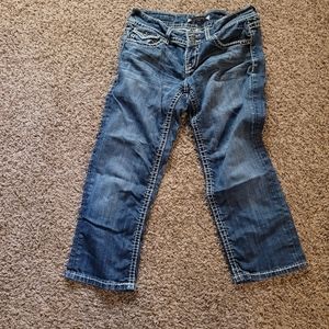 Maurices capris size 7
